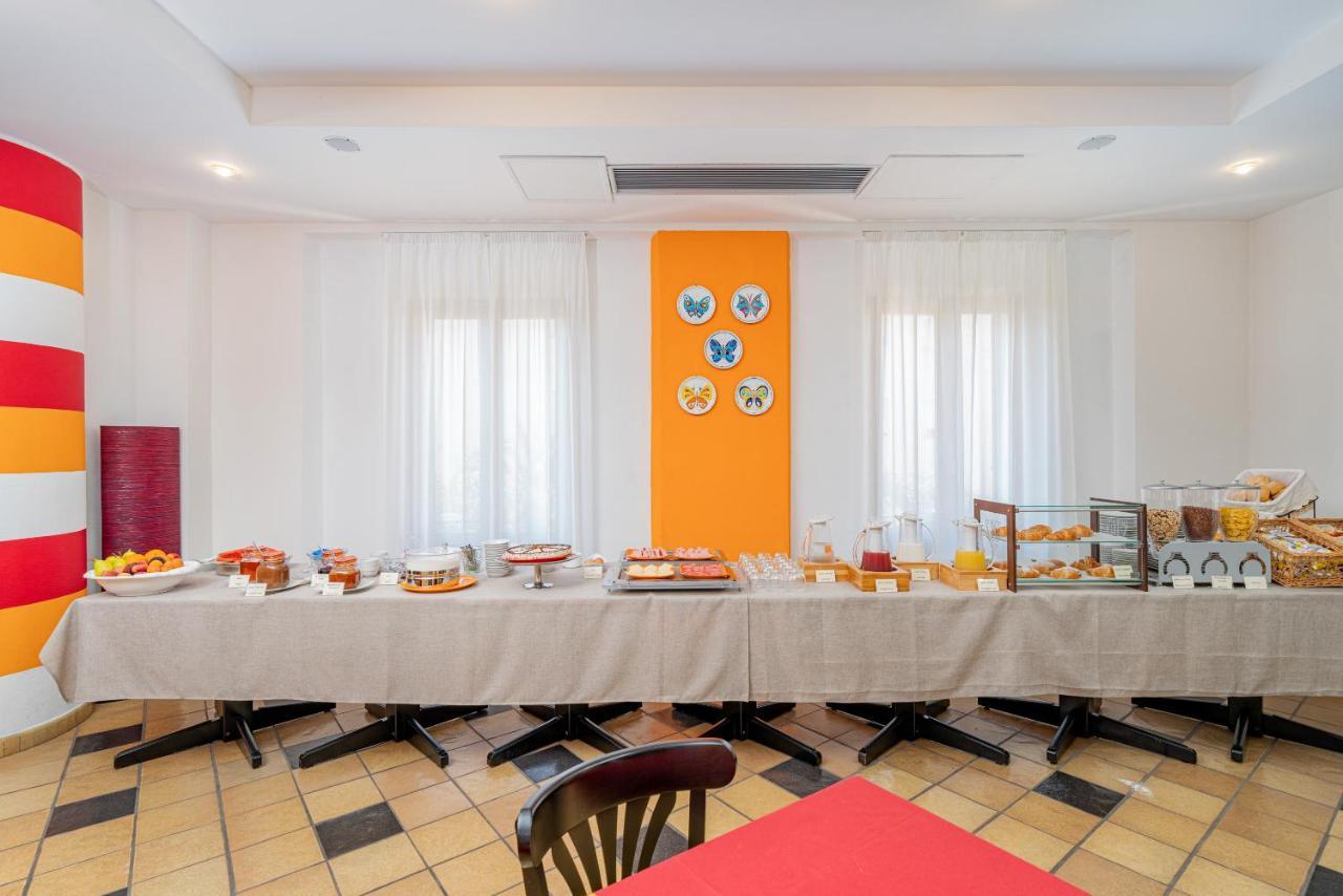 סנטה טרזה גאיורה Hotel Marinaro מראה חיצוני תמונה