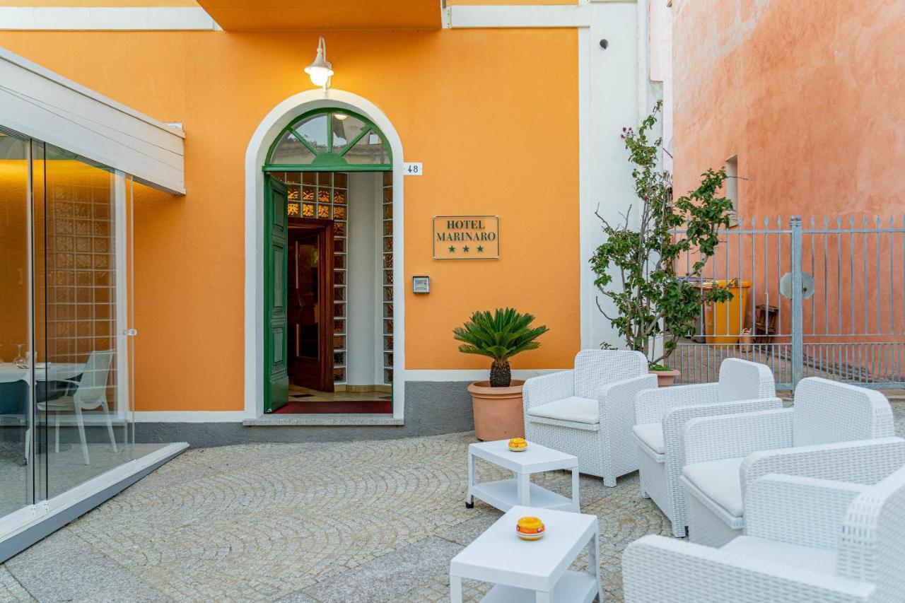 סנטה טרזה גאיורה Hotel Marinaro מראה חיצוני תמונה