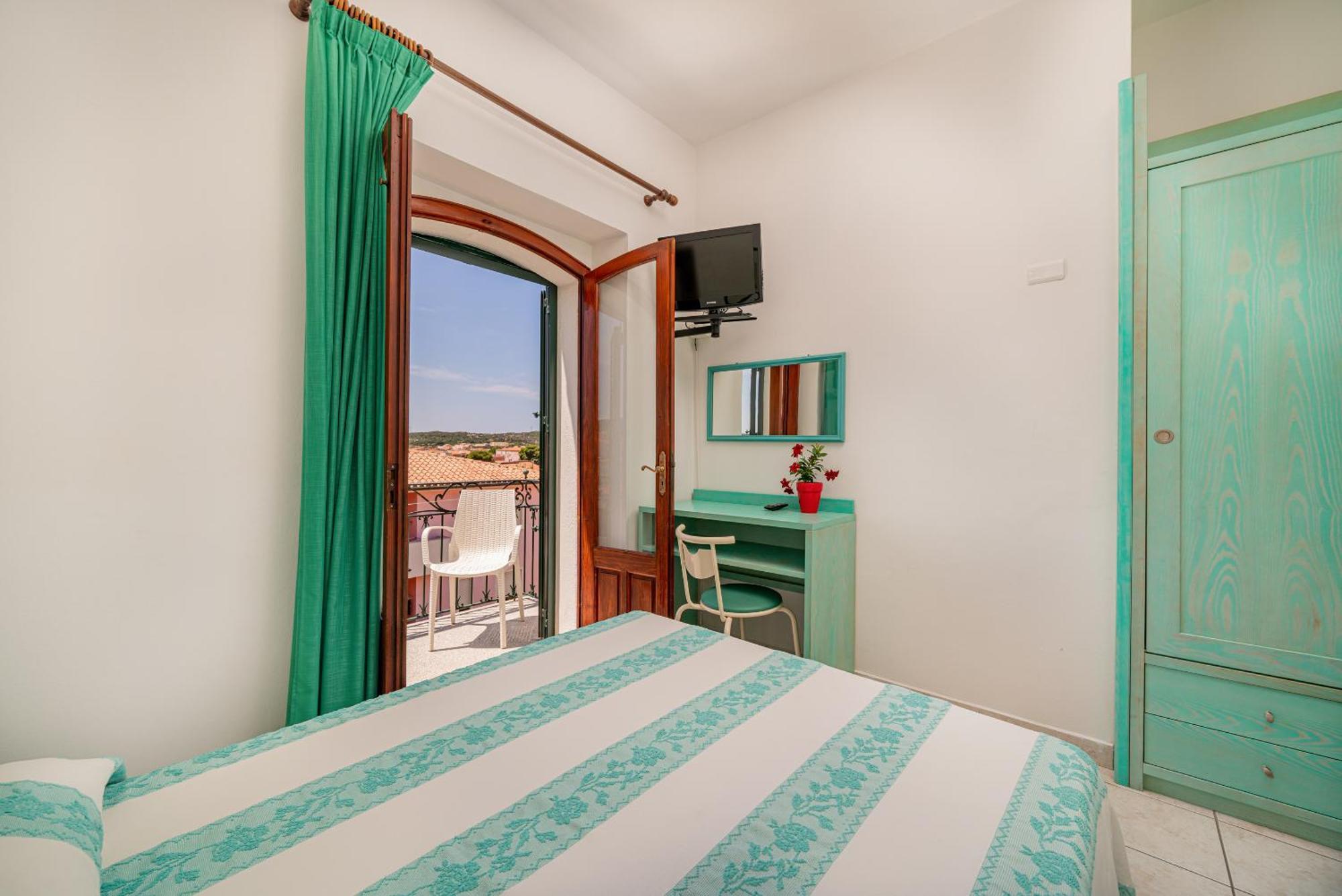 סנטה טרזה גאיורה Hotel Marinaro מראה חיצוני תמונה