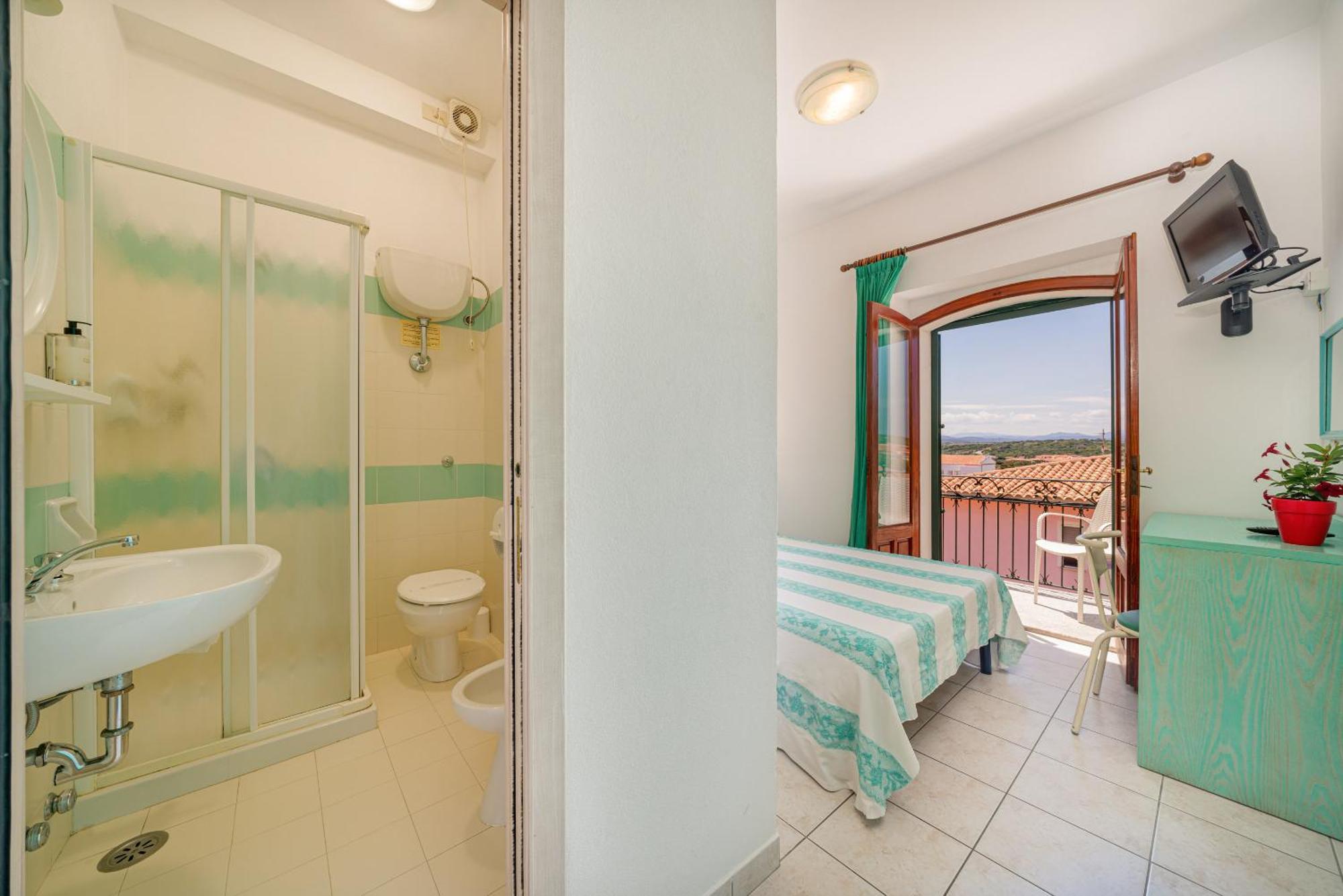 סנטה טרזה גאיורה Hotel Marinaro מראה חיצוני תמונה